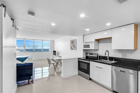 801 Brickell Bay Drive Miami FL 33131