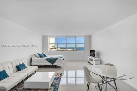 801 Brickell Bay Drive Miami FL 33131