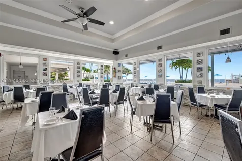 2751 S Ocean Drive Hollywood FL 33019
