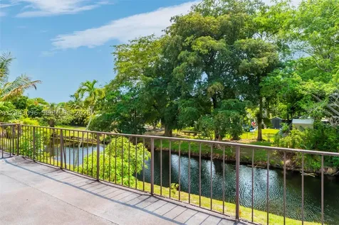 22 Canterbury Lane Tamarac FL 33319
