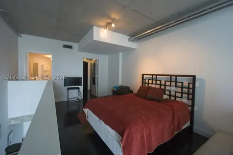 690 SW 1 Court Miami FL 33130