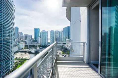 690 SW 1 Court Miami FL 33130