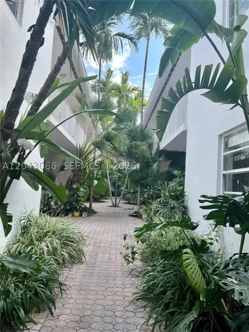 901 Meridian Avenue Miami Beach FL 33139