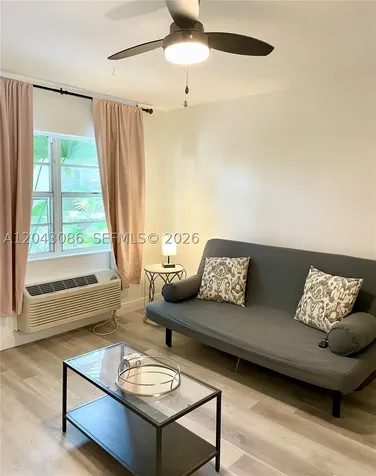 901 Meridian Avenue Miami Beach FL 33139