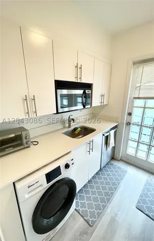 901 Meridian Avenue Miami Beach FL 33139