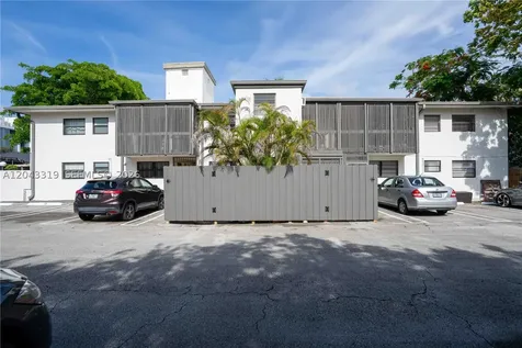 3265 Virginia Street Miami FL 33133