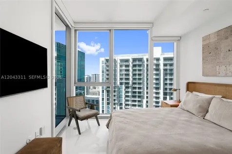 300 Biscayne Boulevard Way Miami FL 33131