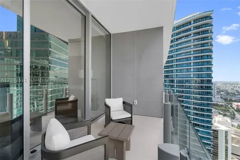 300 Biscayne Boulevard Way Miami FL 33131