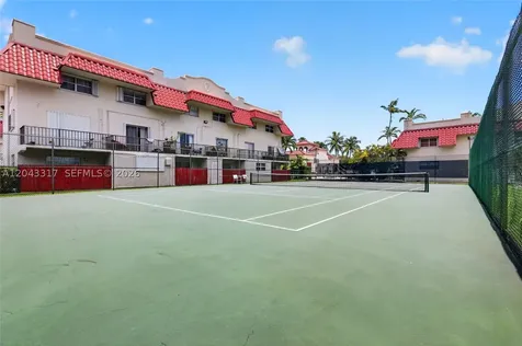 6705 N Kendall Drive Pinecrest FL 33156