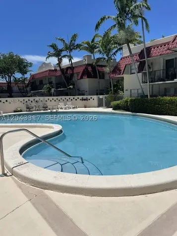 6705 N Kendall Drive Pinecrest FL 33156