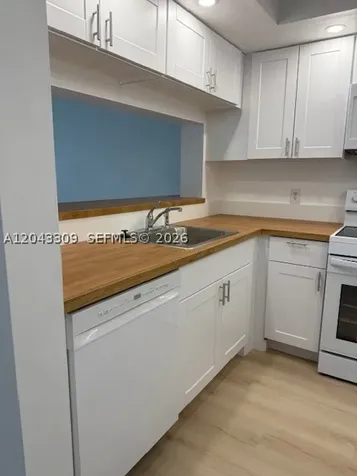 1001 SW 128th Terrace Pembroke Pines FL 33027