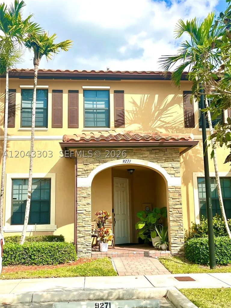9271 W 33rd Lane Hialeah FL 33018