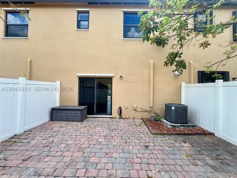 9271 W 33rd Lane Hialeah FL 33018
