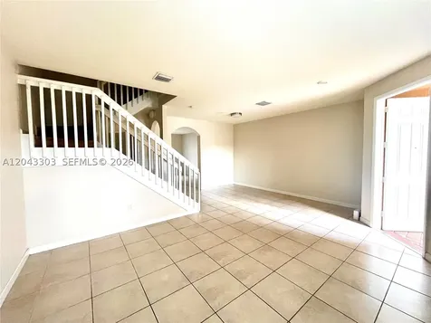 9271 W 33rd Lane Hialeah FL 33018