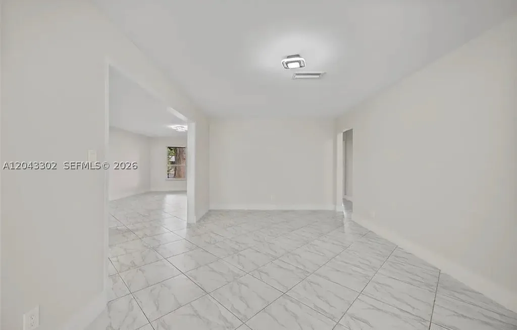 5300 Adams Street Hollywood FL 33021