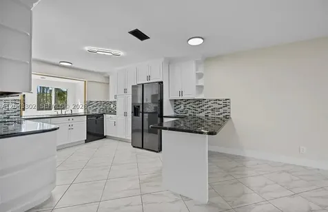 5300 Adams Street Hollywood FL 33021