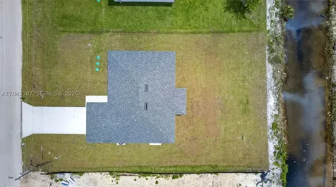 702 Carbon Street Lehigh Acres FL 33974