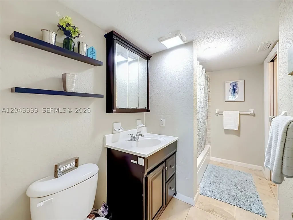 1400 NE 57th Court Fort Lauderdale FL 33334