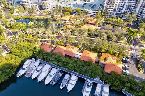 19101 Mystic Pointe Drive Aventura FL 33180