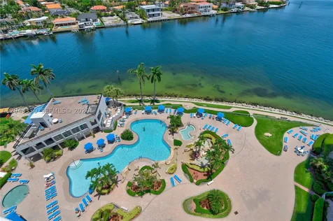 19101 Mystic Pointe Drive Aventura FL 33180