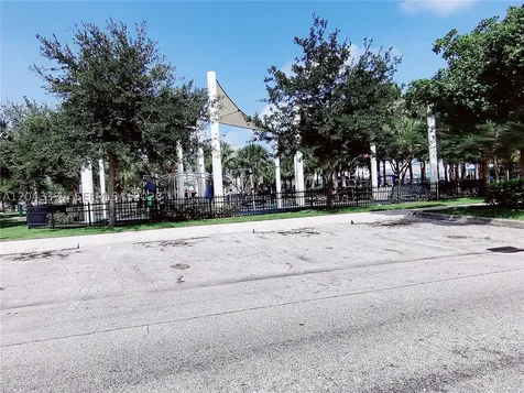 805 NW 3rd Terrace Hallandale Beach FL 33009
