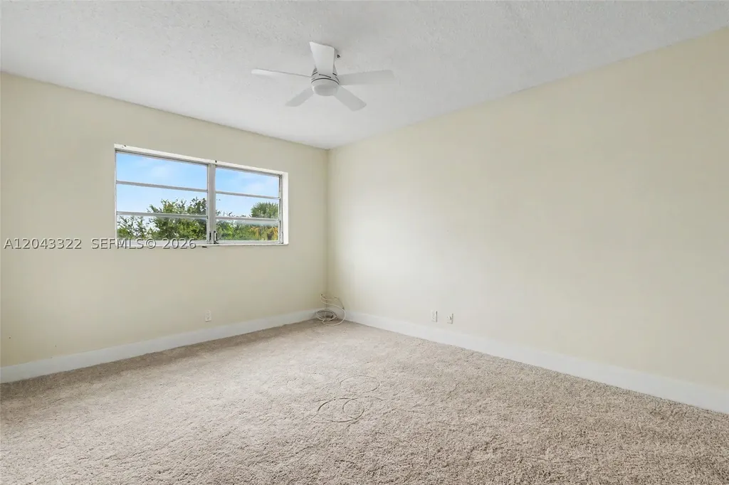 5300 Washington Street Hollywood FL 33021