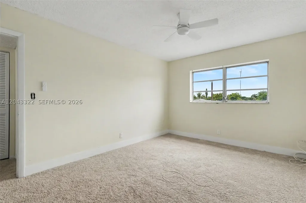 5300 Washington Street Hollywood FL 33021