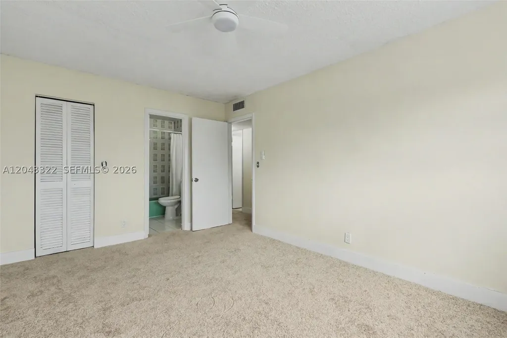 5300 Washington Street Hollywood FL 33021