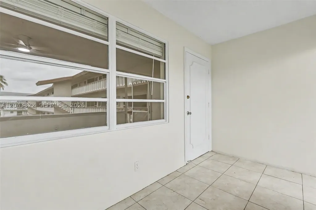 5300 Washington Street Hollywood FL 33021