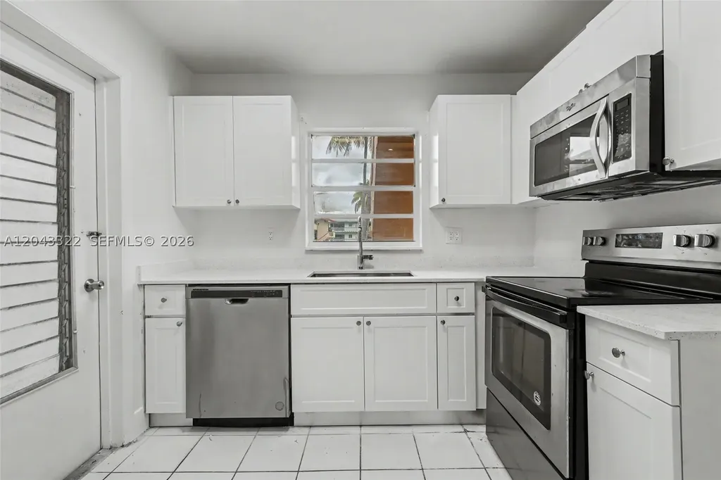 5300 Washington Street Hollywood FL 33021