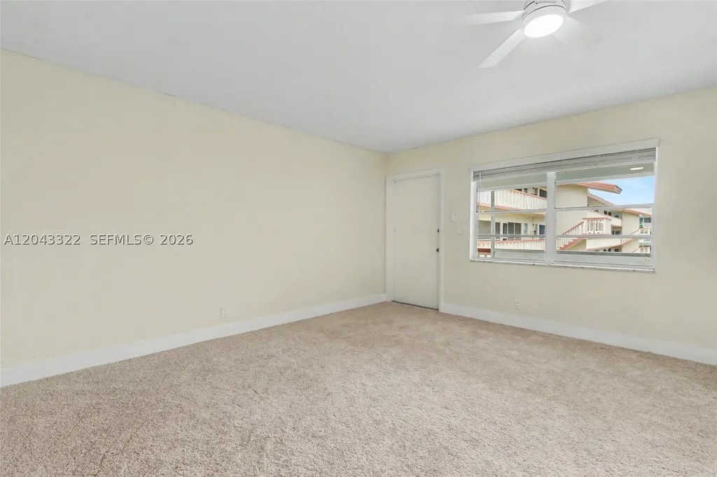 5300 Washington Street Hollywood FL 33021
