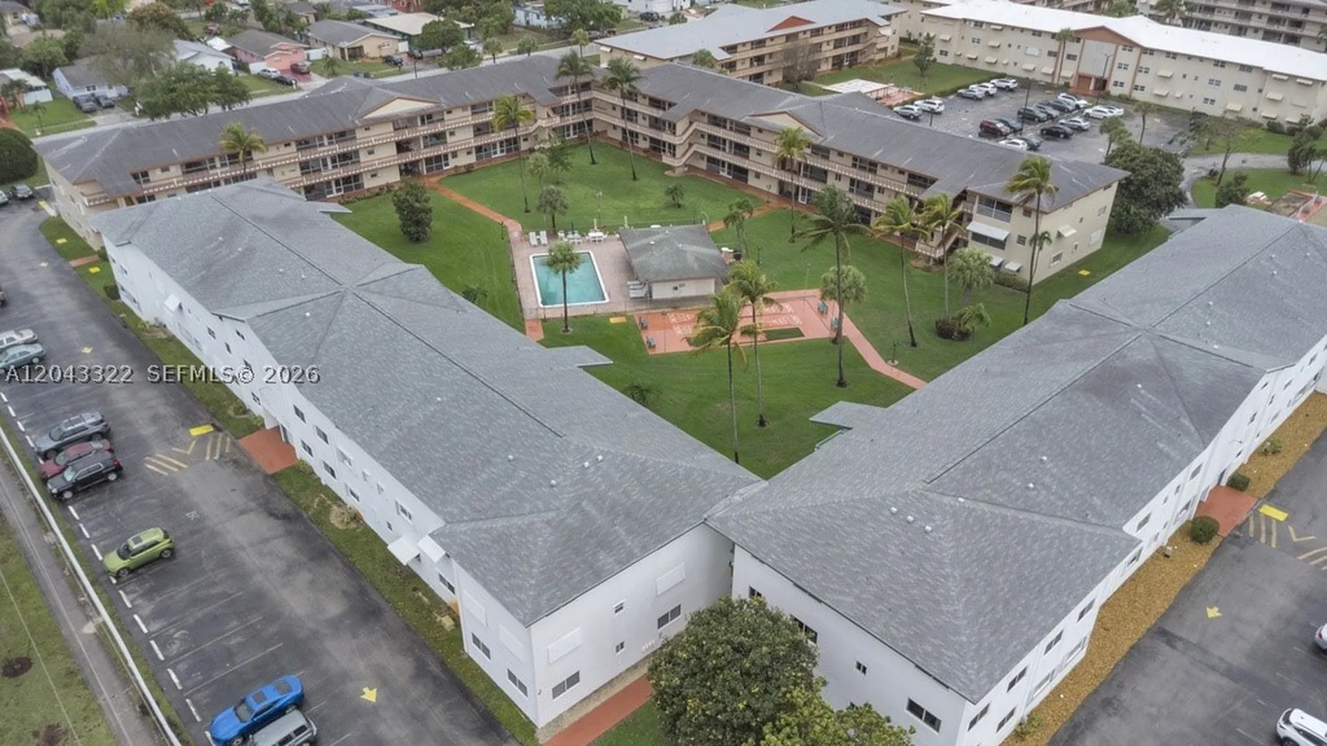 5300 Washington Street Hollywood FL 33021