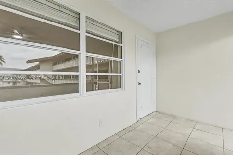 5300 Washington Street Hollywood FL 33021