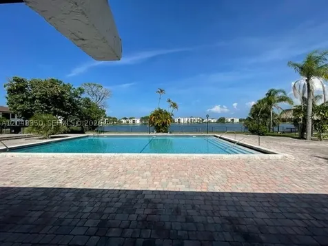 215 Lake Pointe Drive Oakland Park FL 33309