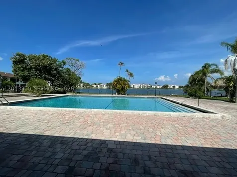 215 Lake Pointe Drive Oakland Park FL 33309