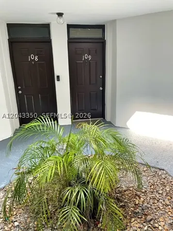 215 Lake Pointe Drive Oakland Park FL 33309