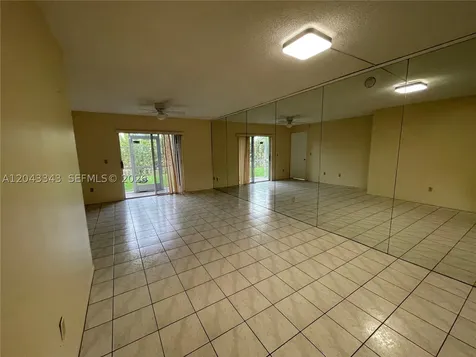 426 NE 210th Cir Terrace Miami FL 33179