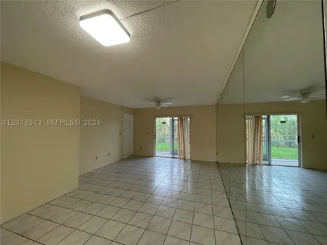426 NE 210th Cir Terrace Miami FL 33179