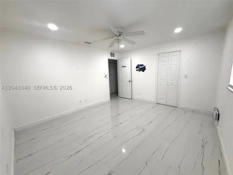 313 NW 16 Place Cape Coral FL 33993