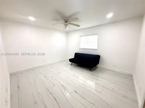 313 NW 16 Place Cape Coral FL 33993