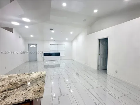 313 NW 16 Place Cape Coral FL 33993