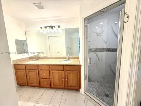 313 NW 16 Place Cape Coral FL 33993