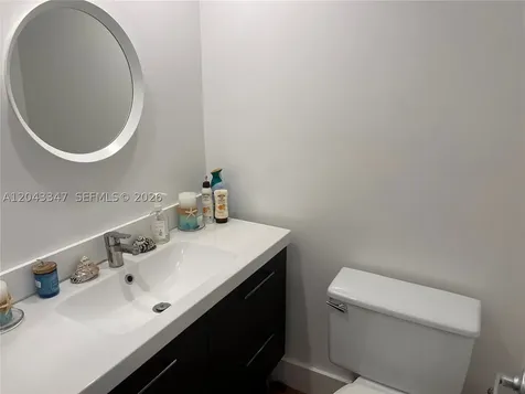 500 Bayview Drive Sunny Isles Beach FL 33160