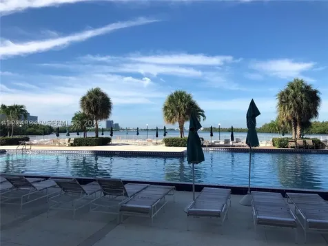 500 Bayview Drive Sunny Isles Beach FL 33160