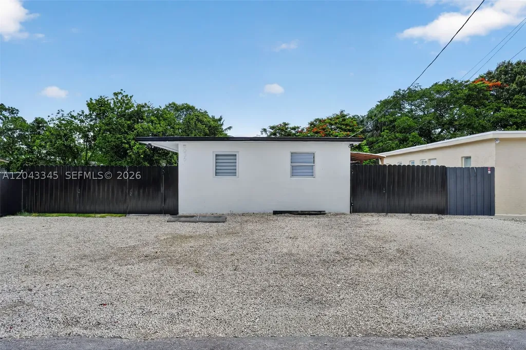 636 NW 14th Terrace Fort Lauderdale FL 33311