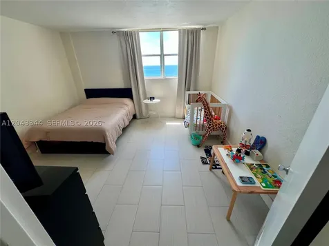 3801 S Ocean Drive Hollywood FL 33019
