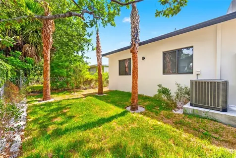 3506 NW 9th Avenue Miami FL 33127