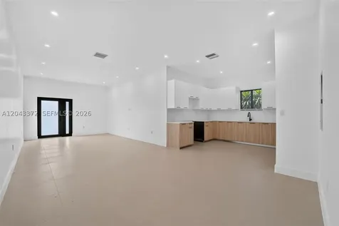 3506 NW 9th Avenue Miami FL 33127