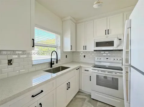 2102 SW 14 Terrace Miami FL 33145