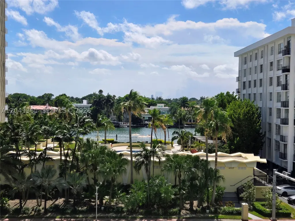 5601 Collins Avenue Miami Beach FL 33140